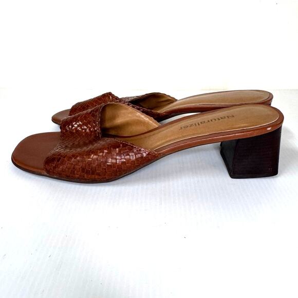NATURALIZER Woven Leather Mules Size 10 Slides Minimal Preppy Classic Summer - Picture 4 of 11